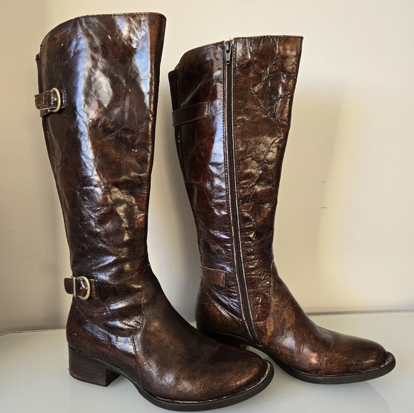 BORN CROWN crinkled brown leather tall boots. Size 6M - Picture 5 of 15